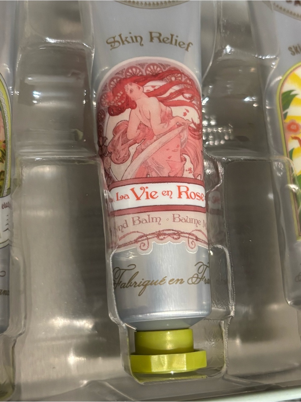 French Hand lotion set in decorative tin - Picture 3 of 7